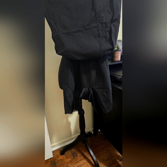 Dress - Picture 7 of 8